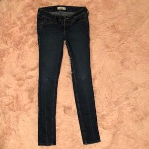Hollister Super Skinny Jeans